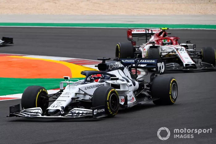 Daniil Kvyat, AlphaTauri AT01, Antonio Giovinazzi, Alfa Romeo Racing C39