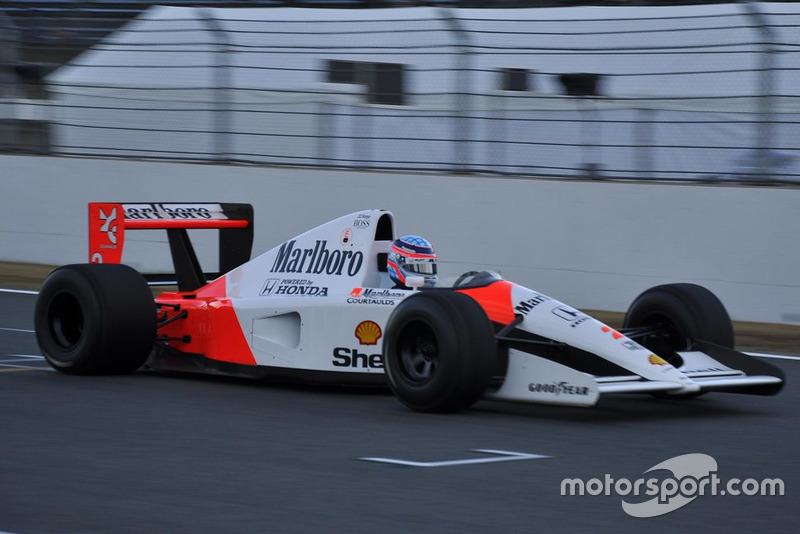 Такума Сато на McLaren-Honda MP4/6