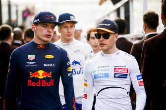 Max Verstappen, Red Bull Racing en Stoffel Vandoorne, McLaren