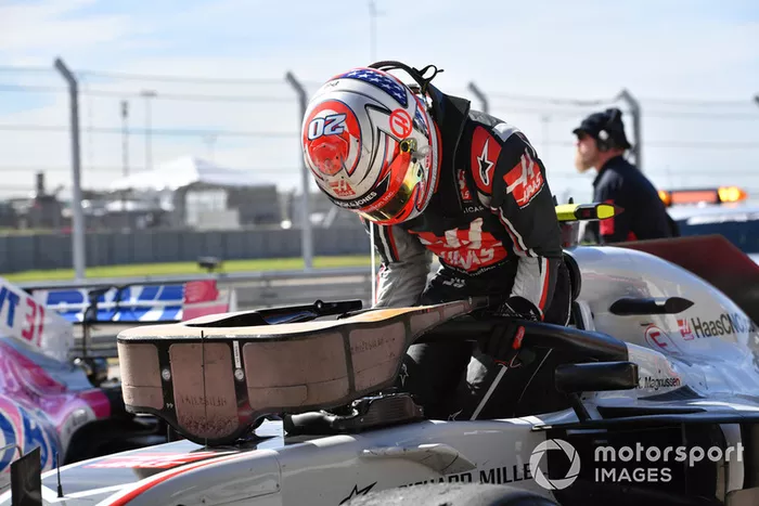 Kevin Magnussen, Haas F1 Team VF-18 en parc ferme 