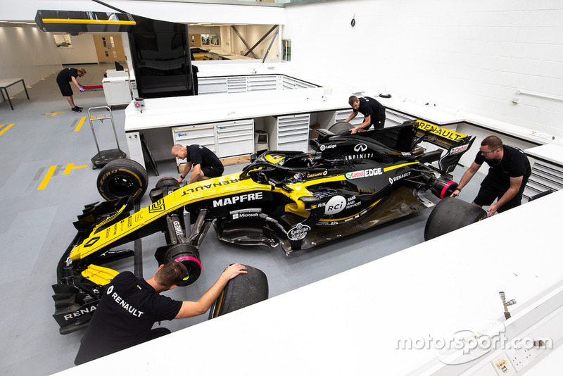 Підготування Renault R.S. 18