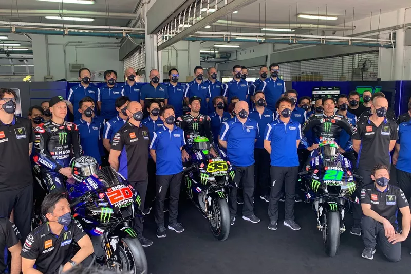 Fabio Quartararo, Yamaha Factory Racing, Franco Morbidelli, Yamaha Factory Racing with team members 
