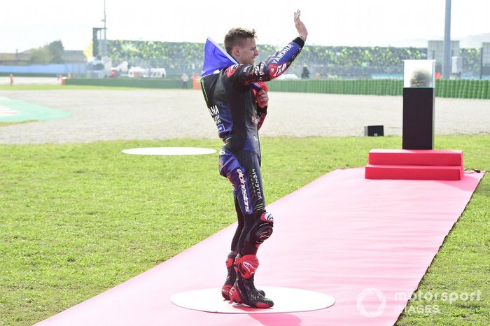 El Campeón del Mundo Fabio Quartararo, Yamaha Factory Racing celebra