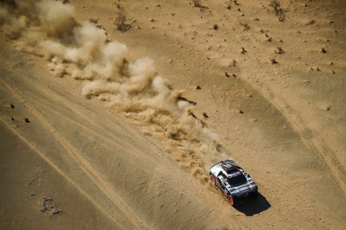 #202 Team Audi Sport Audi: Carlos Sainz, Lucas Cruz