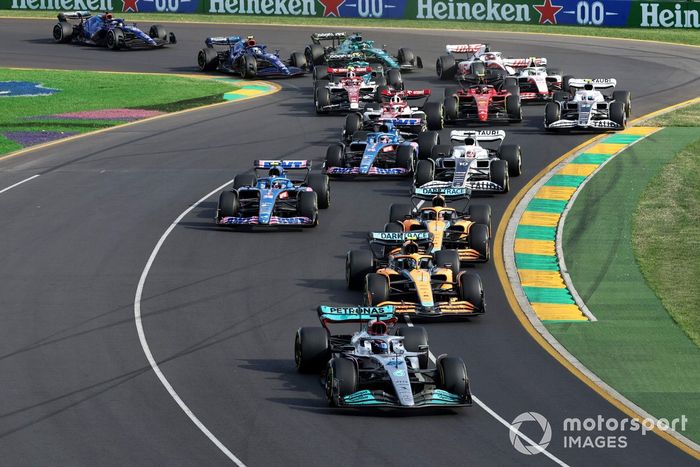 George Russell, Mercedes W13, Lando Norris, McLaren MCL36, Daniel Ricciardo, McLaren MCL36, Esteban Ocon, Alpine A522, Pierre Gasly, AlphaTauri AT03, Fernando Alonso, Alpine A522