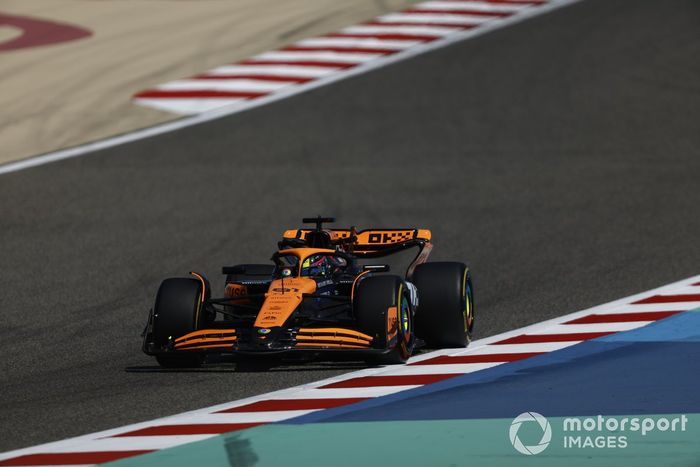 Oscar Piastri, McLaren MCL38 