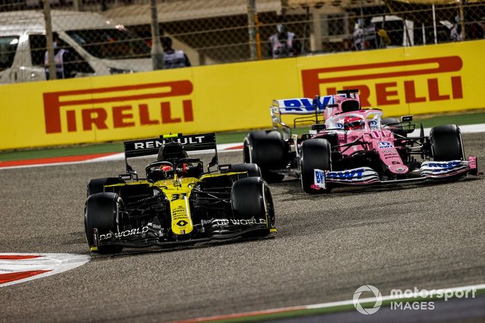 Esteban Ocon, Renault F1 Team R.S.20, Sergio Pérez, Racing Point RP20