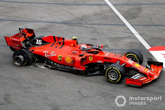La monoposto danneggiata di Charles Leclerc, Ferrari SF90 