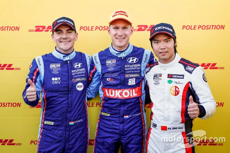 Top 3 Qualifiche: il poleman Nicky Catsburg, BRC Hyundai N LUKOIL Racing Team Hyundai i30 N TCR, Norbert Michelisz, BRC Hyundai N Squadra Corse Hyundai i30 N TCR, Ma Qing Hua, Team Mulsanne Alfa Romeo Giulietta TCR