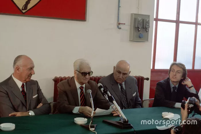 Enzo Ferrari, Pietro Barilla lors de la présentation de la Ferrari 312 T2 en 1975