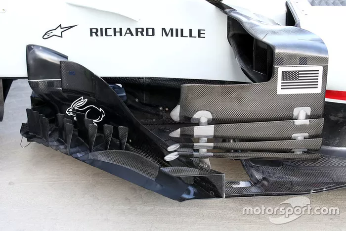 Bargeboard del Haas F1 Team VF-18