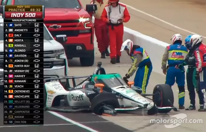Fernando Alonso, Arrow McLaren SP Chevrolet, incidente