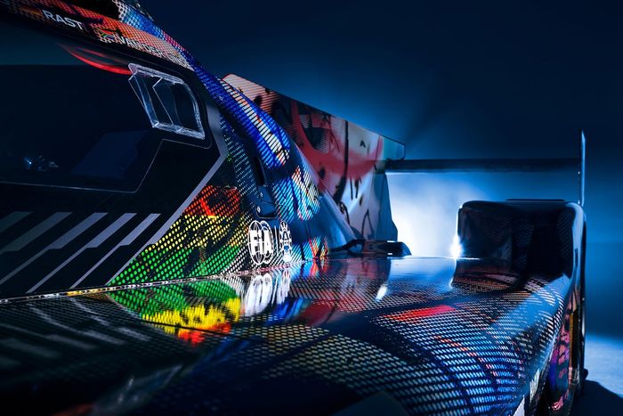 BMW M Hybrid V8 Art Car