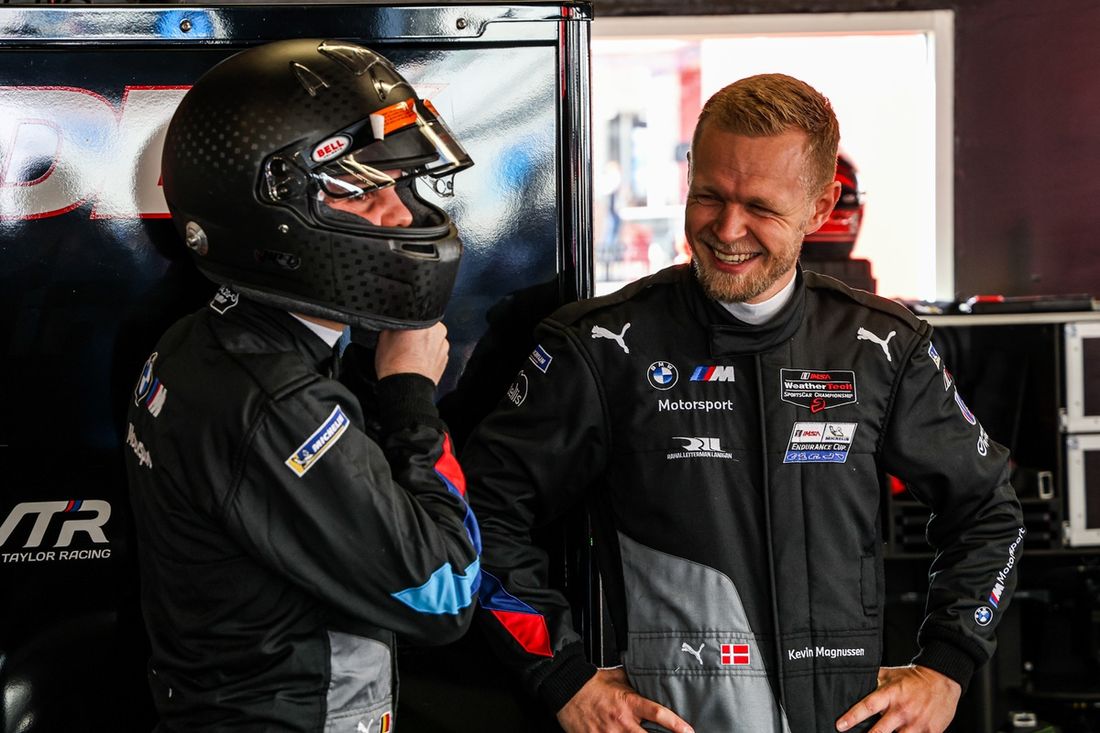 #24 BMW M Team RLL BMW M Hybrid V8: Philipp Eng, Kevin Magnussen