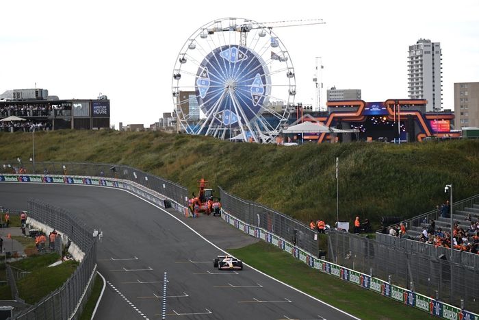 Liam Lawson, Equipo Racing Bulls