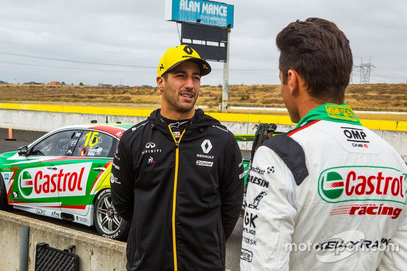 Рік Келлі, Kelly Racing Nissan, Даніель Ріккардо, Renault F1 Team