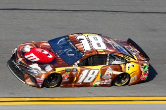 Kyle Busch, Joe Gibbs Racing, Toyota Camry M&M's Chocolate Bar