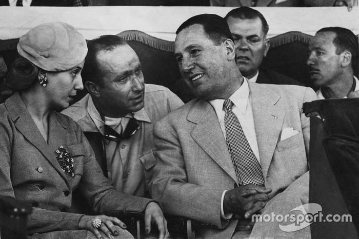 Argentina - Pilotos: 1; Campeonatos: 5