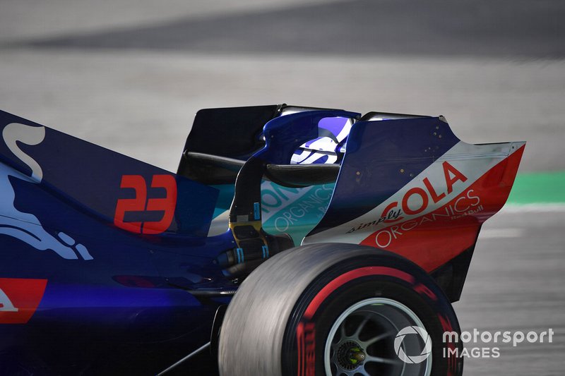 Scuderia Toro Rosso STR14 rear wing