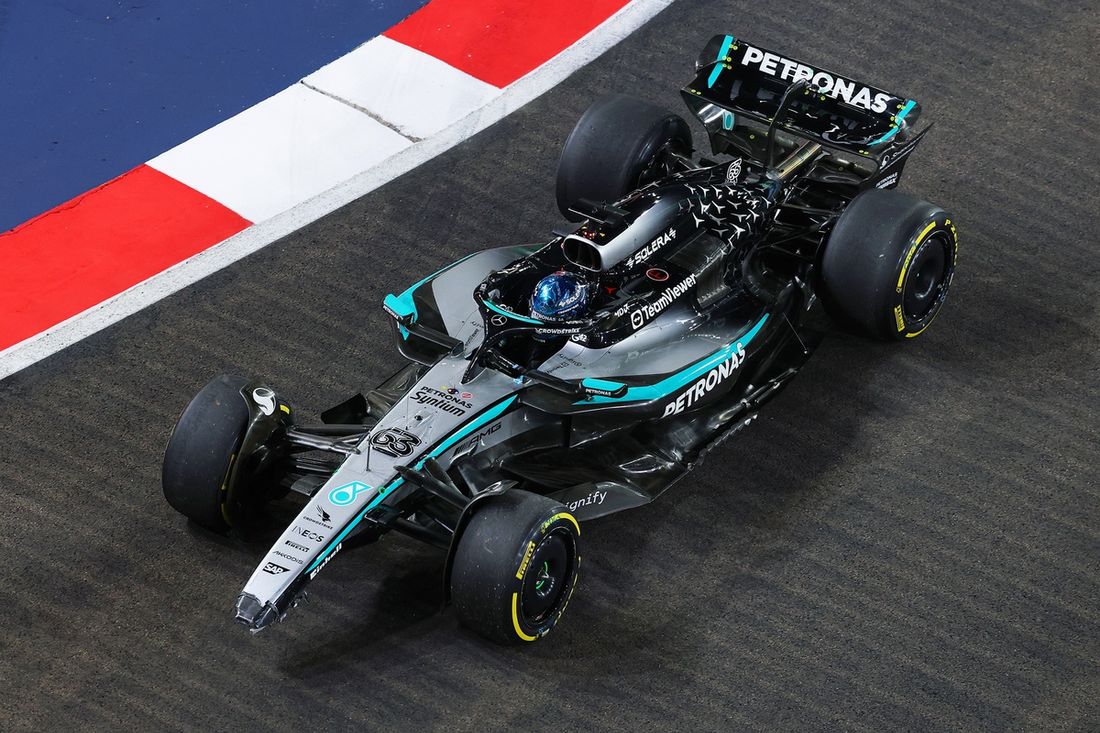 George Russell, accidente de Mercedes
