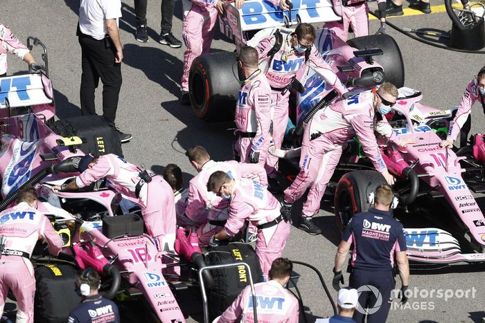 Lance Stroll, Racing Point RP20, Sergio Pérez, Racing Point RP20, on the grid