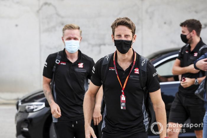 Romain Grosjean, Haas F1 y Kevin Magnussen, Haas F1 