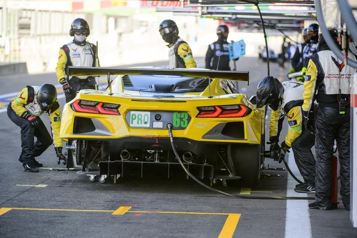 #63 Corvette Racing Chevrolet Corvette C8.R: Antonio Garcia, Oliver Gavin