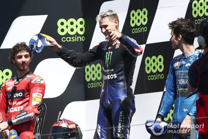 Podio: segundo lugar Francesco Bagnaia, Ducati Team ganador Fabio Quartararo, Yamaha Factory Racing y tercer lugar Joan Mir, Team Suzuki MotoGP podium