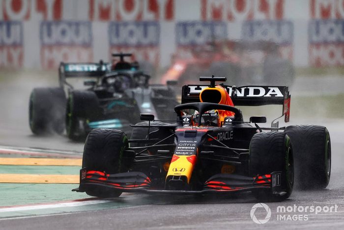 Max Verstappen, Red Bull Racing RB16B, Lewis Hamilton, Mercedes W12