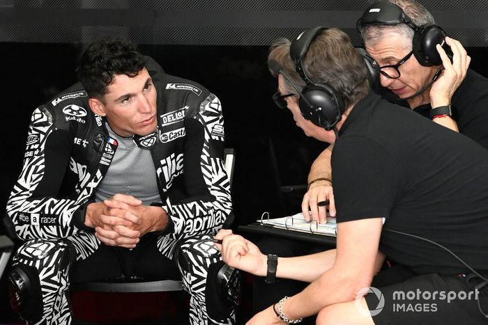 Aleix Espargaró, Aprilia Racing Team