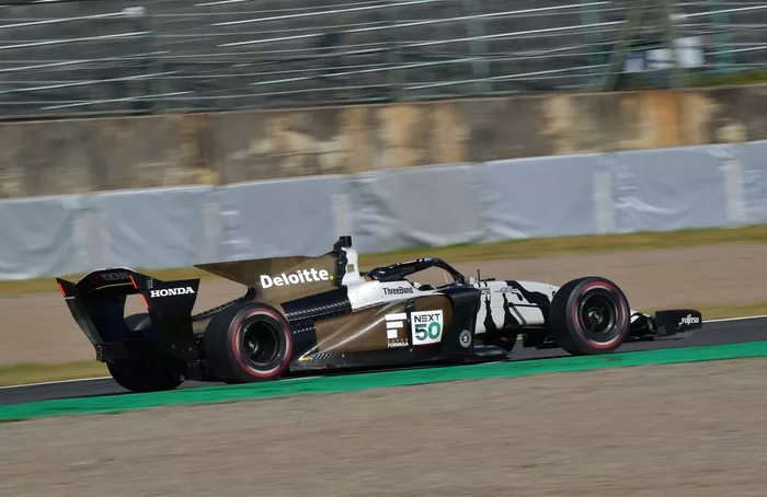 SF19開発車両『白寅』