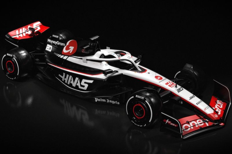 Decoración Haas VF-23