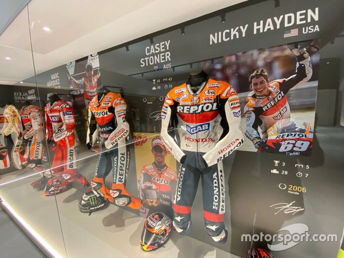 Presentación McLaren Barcelona exposición