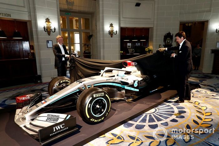Sir Jim Ratcliffe presidente y director general del grupo químico Ineos y Toto Wolff, Director Ejecutivo (Negocios), Mercedes AMG 