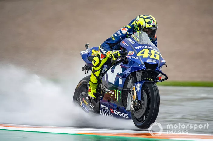Valencia 2018: Sturz beim verregneten Saisonfinale