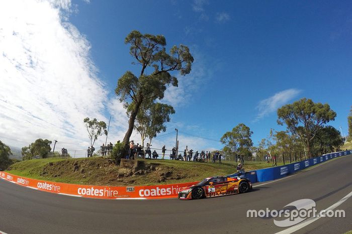 #2 Phoenix Racing Audi R8 LMS: Markus Winkelhock, Laurens Vanthoor, Alex Davison