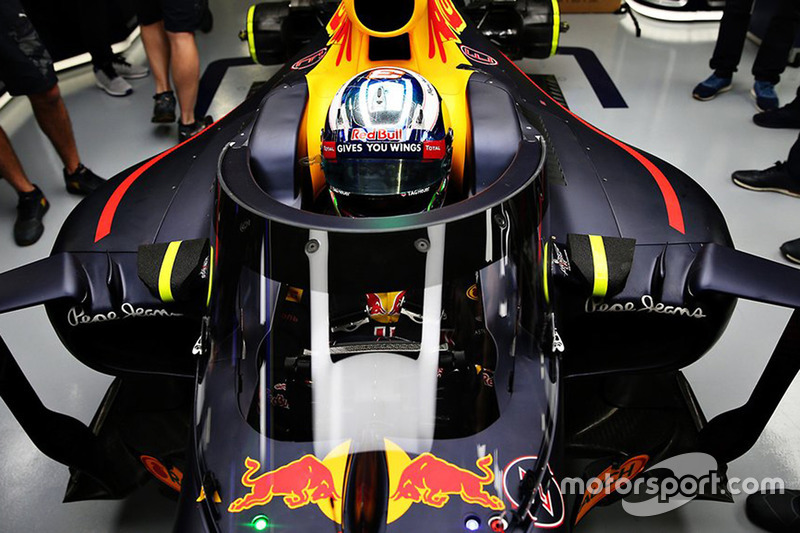 Daniel Ricciardo - Sistema de proteção de cockpit - Red Bull Racing RB12