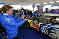 Andreas Mikkelsen, Volkswagen Polo WRC, Volkswagen Motorsport con Jost Capito, Direttore Volkswagen