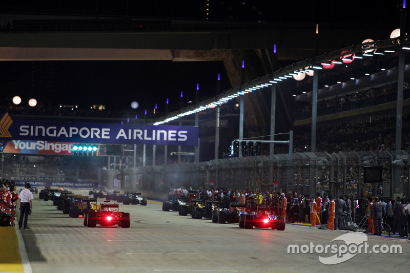 The grid before the start of the race