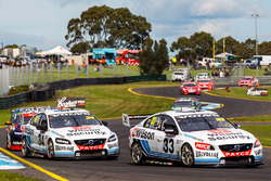 Scott McLaughlin und David Wall, Garry Rogers Motorsport, Volvo