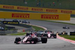 Sergio Pérez, Sahara Force India F1 VJM10, Esteban Ocon, Sahara Force India F1 VJM10