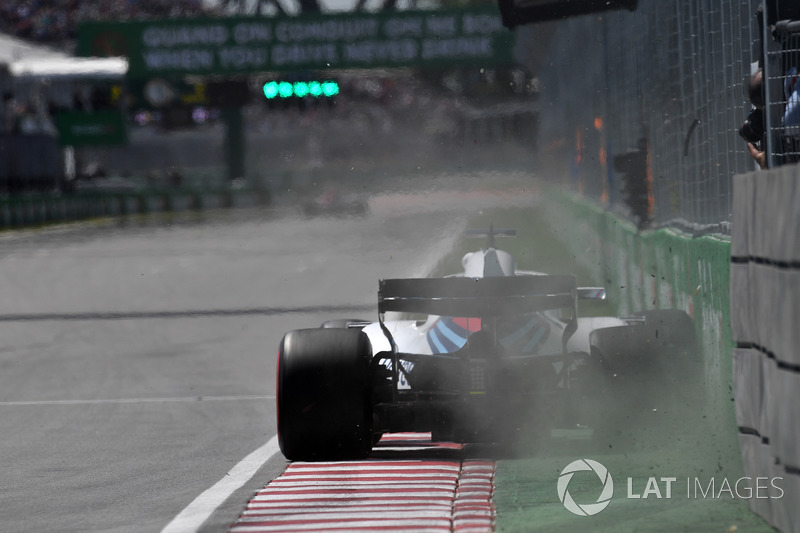 Lance Stroll, Williams FW41şampiyonlar duvarına vurdu