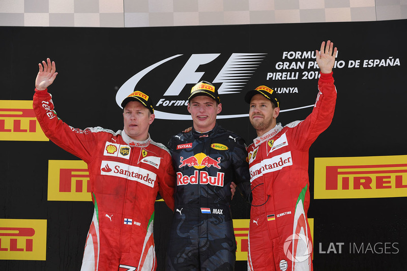 Podium: winnaar Max Verstappen, Red Bull Racing, tweede Kimi Raikkonen, Ferrari, derde Sebastian Vettel, Ferrari