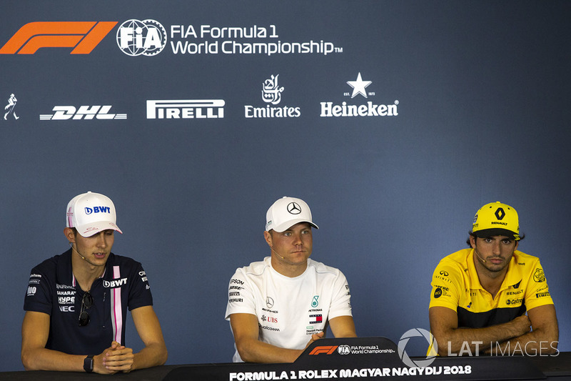 Esteban Ocon, Force India F1, Valtteri Bottas, Mercedes-AMG F1 e Carlos Sainz Jr., Renault Sport F1 Team, nella conferenza stampa