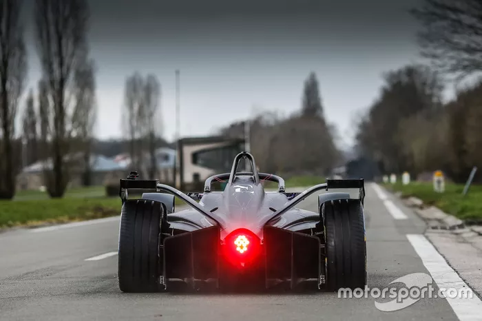 DS E-TENSE FE 19
