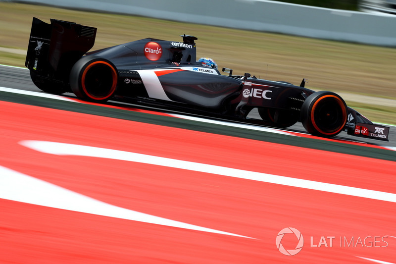 2014: Adrian Sutil, Sauber C33
