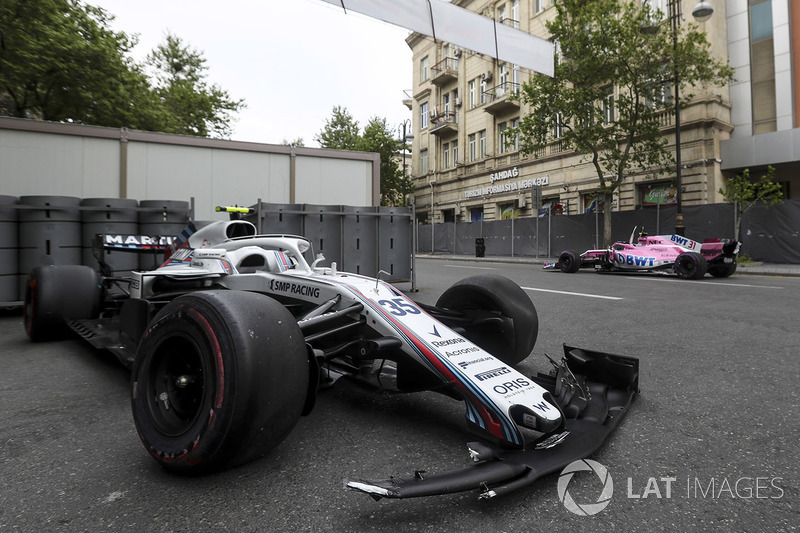 GP Azerbaijan - Insiden lap pertama