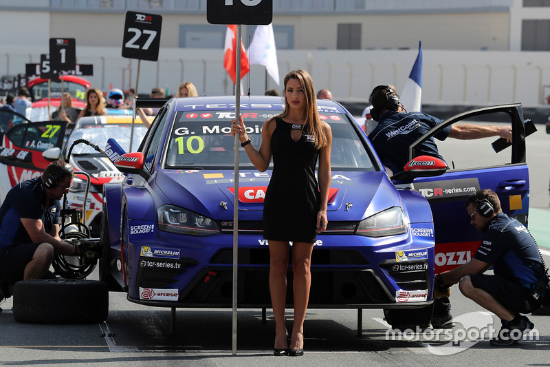 Grid girl