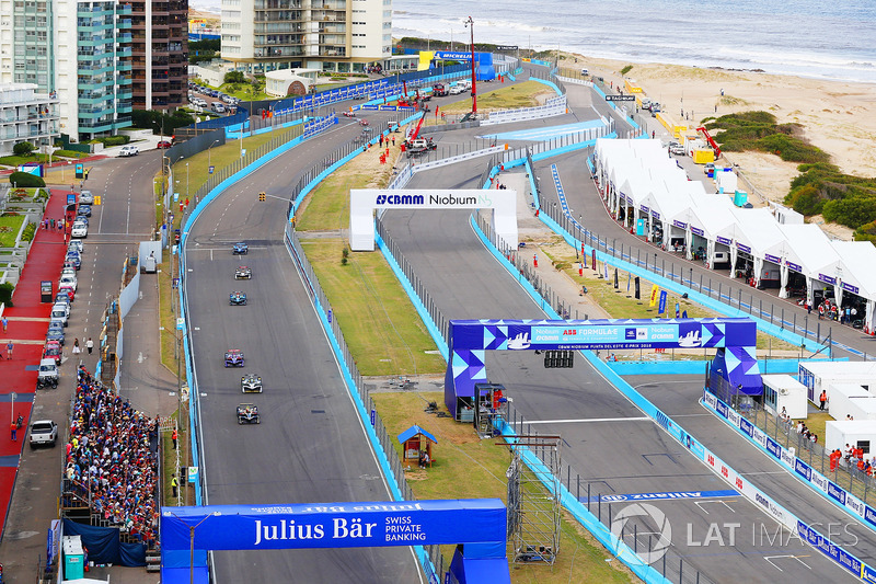 Jean-Eric Vergne, Techeetah, leadsLucas di Grassi, Audi Sport ABT Schaeffler, Sam Bird, DS Virgin Racing