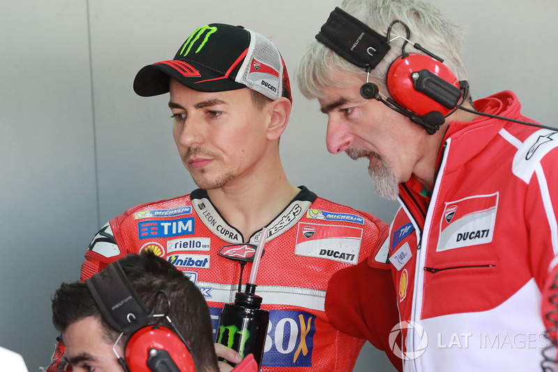 Jorge Lorenzo, Ducati Team, mit Gigi Dall'Igna, Ducati Team General Manager